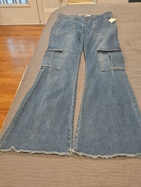 High-Rise Blue Wide-Leg Cargo Jeans with Frayed Hem
